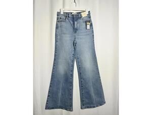 High Rise 70's Flare Light Blue Denim Jeans Size 6 Regular